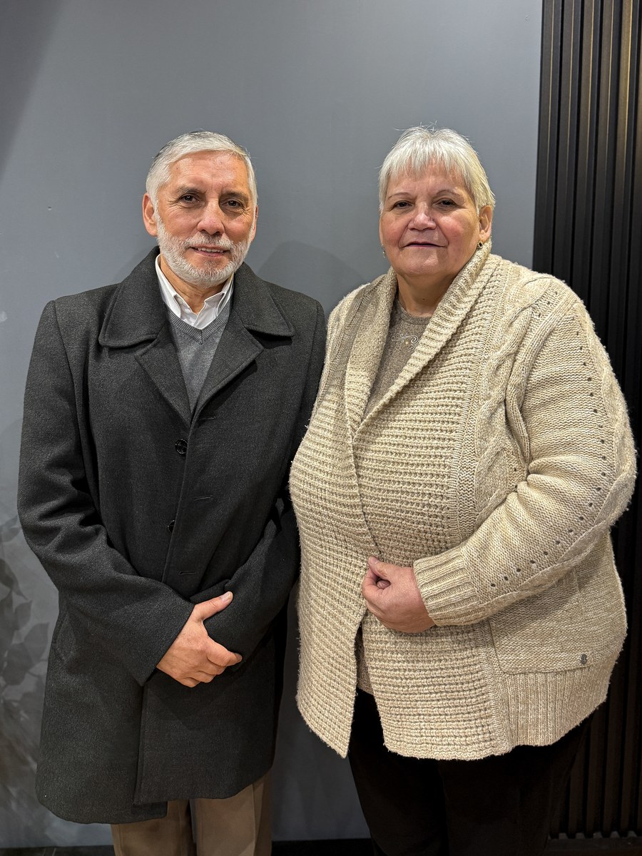 Victor Hugo Placencia y Ernestina Tapia